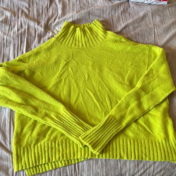 Free People Sweaters - Free People Chartreuse Sweater (S)